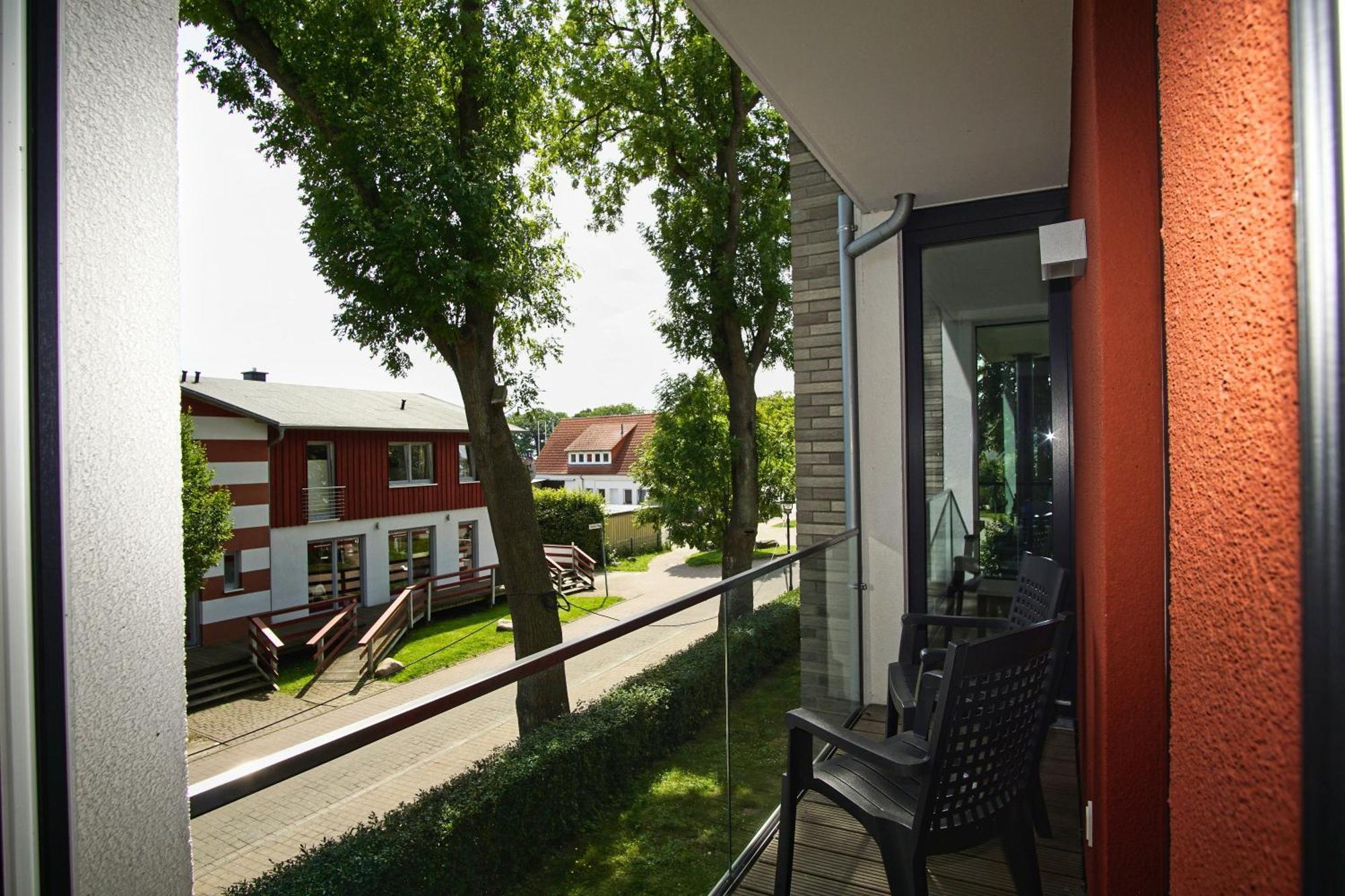 Haus Hafenkieker Fewo 08 - Balkon, Hafenblick Putbus Eksteriør billede